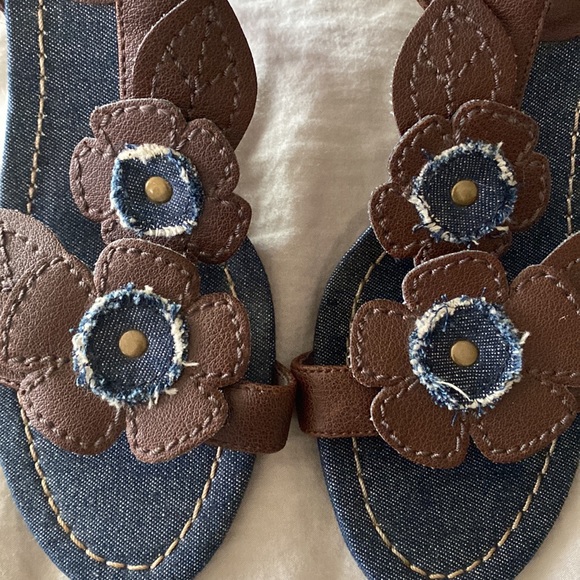 2009 NEW! fioni ladies shoes. Size 8 - Picture 4 of 4